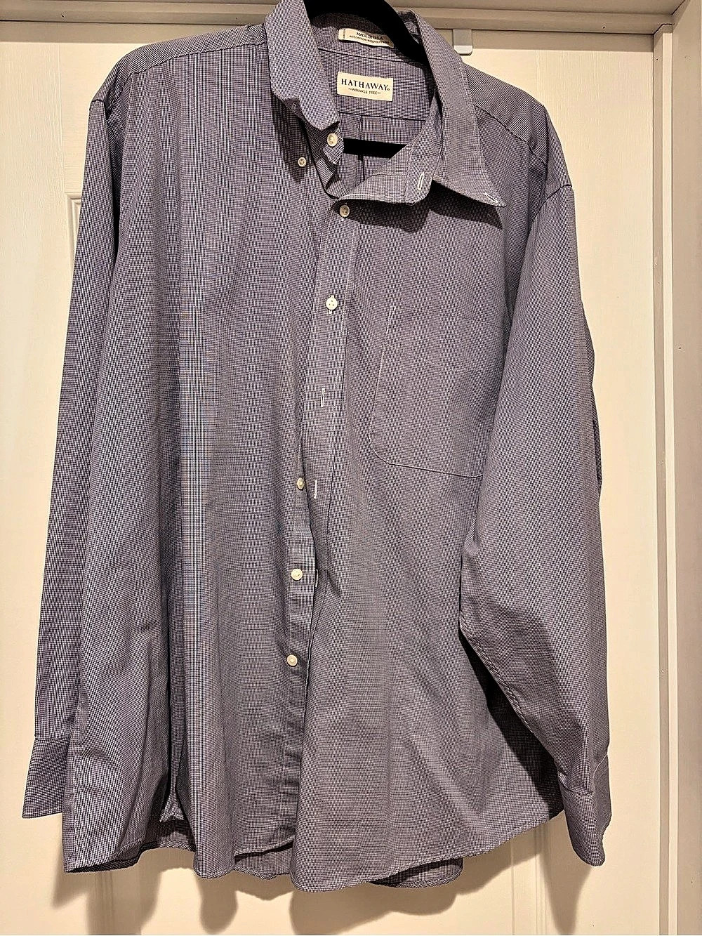 Hathaway Wrinkle Free Long Sleeve Button-Down Shirt Blue & White - Picture 1 of 3